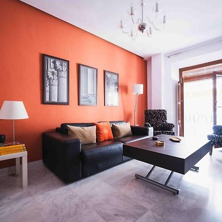Atico Con Terraza Privada Cerca De La Catedral Apartman Sevilla Kültér fotó