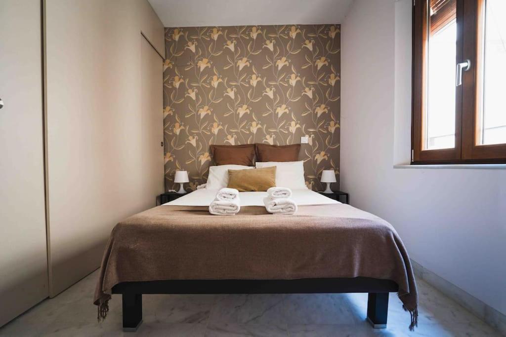 Atico Con Terraza Privada Cerca De La Catedral Apartman Sevilla Kültér fotó