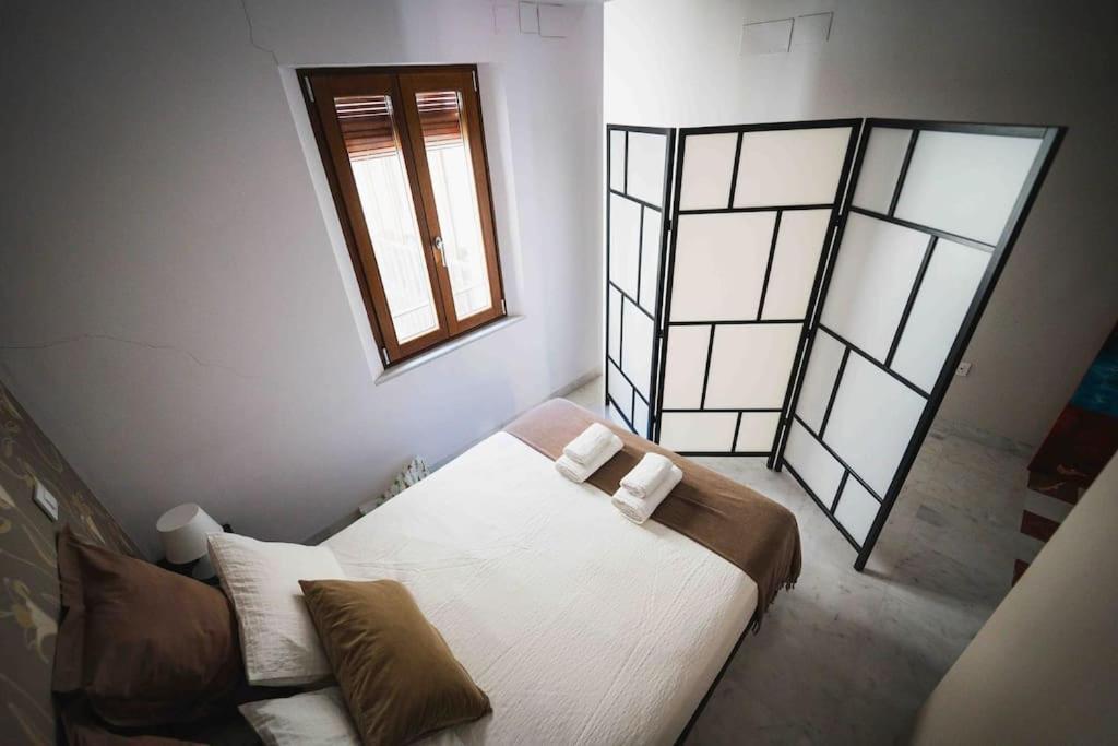 Atico Con Terraza Privada Cerca De La Catedral Apartman Sevilla Kültér fotó