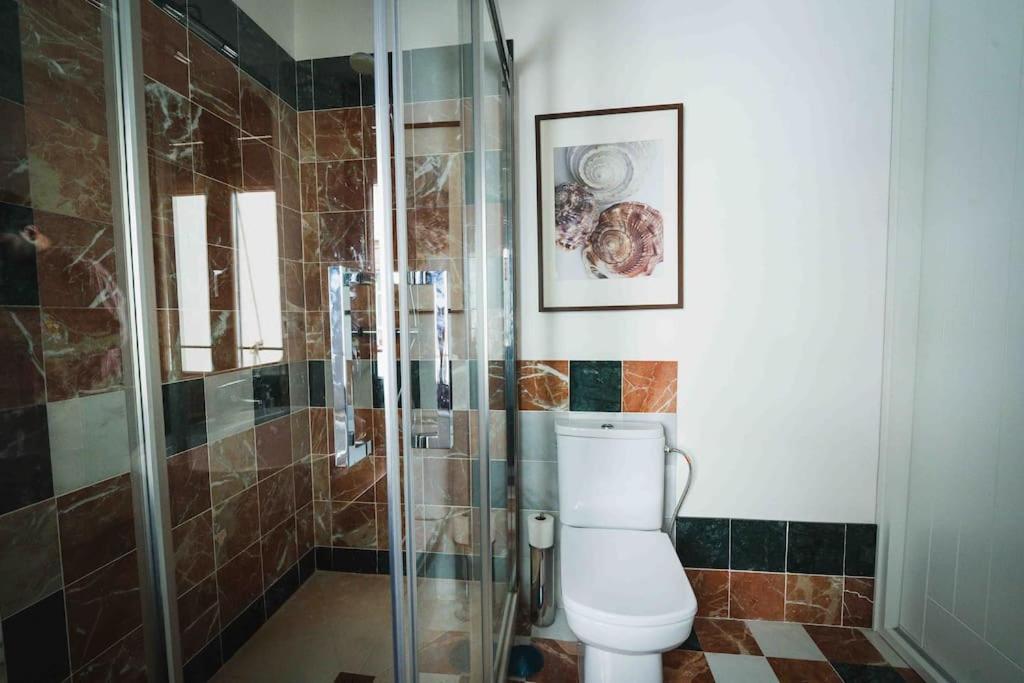 Atico Con Terraza Privada Cerca De La Catedral Apartman Sevilla Kültér fotó